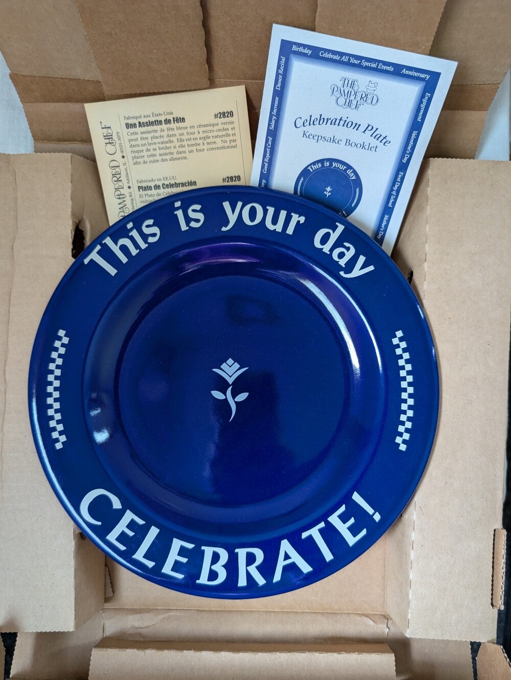 The Pampered Chef Celebration Plate - New
